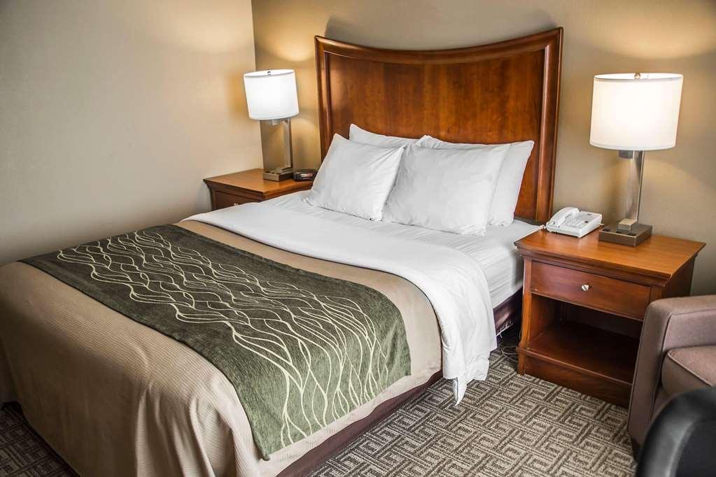 Quality Inn & Suites Bradford Ruang foto