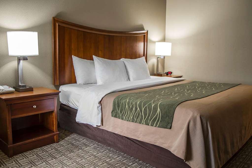 Quality Inn & Suites Bradford Ruang foto