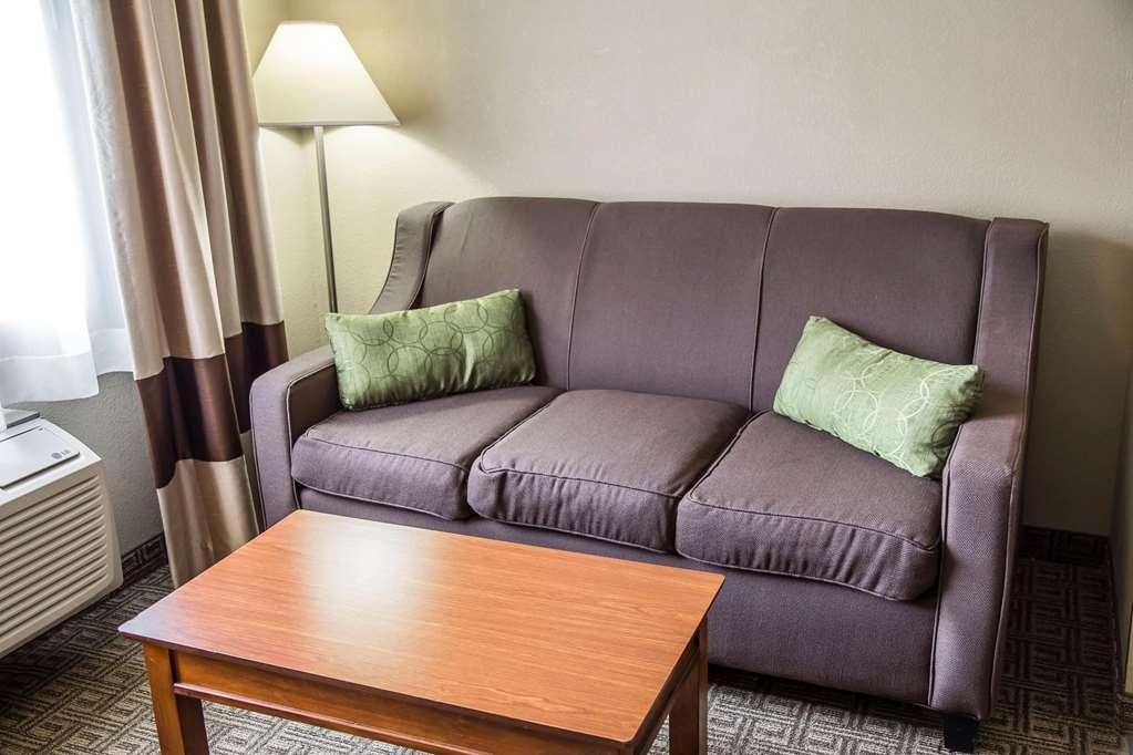Quality Inn & Suites Bradford Ruang foto
